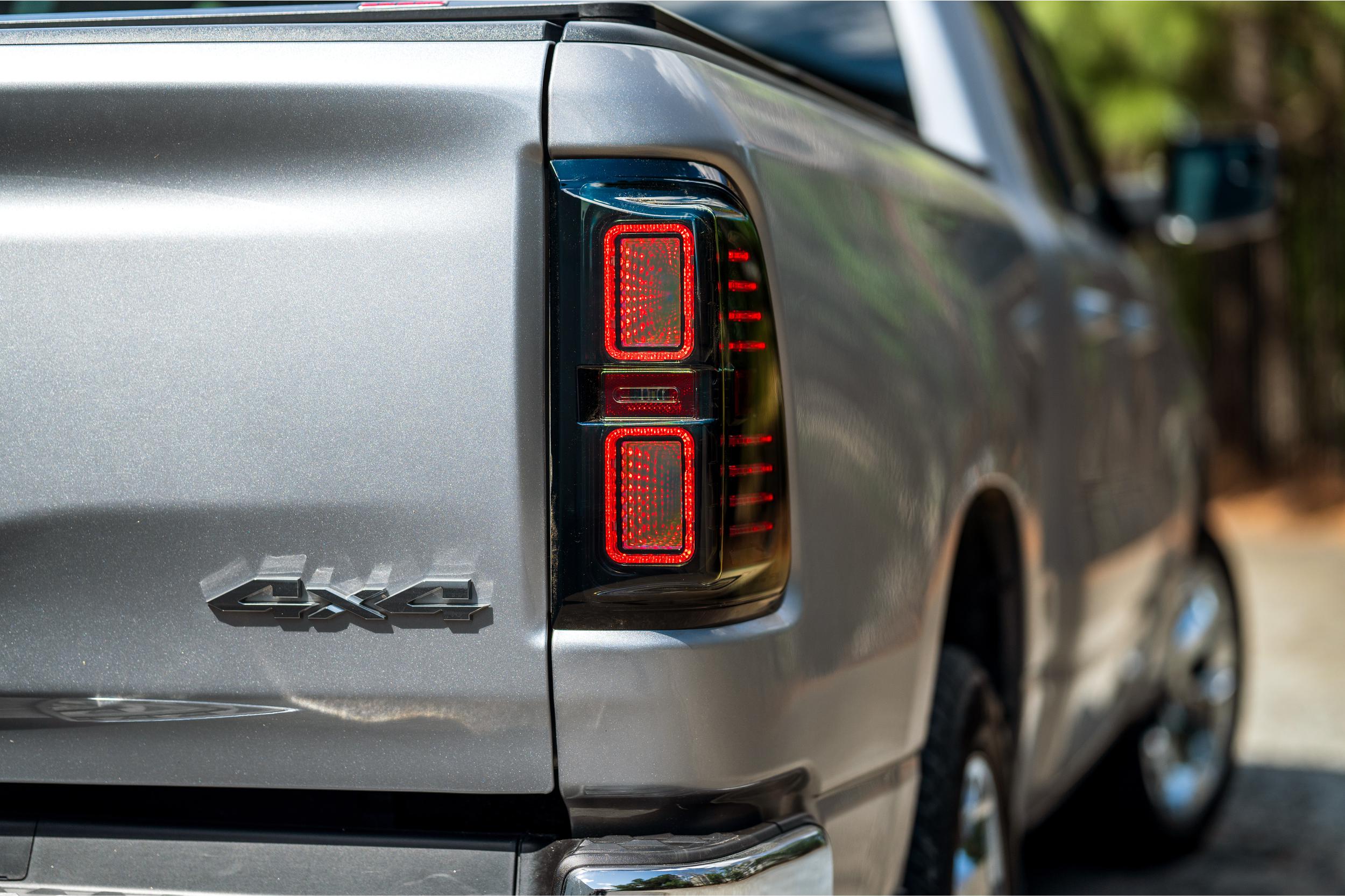 2019 dodge ram 1500 store tail lights